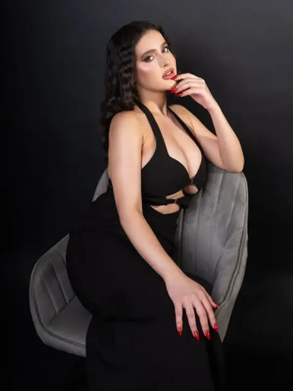 Anita Female companion in Guwahati